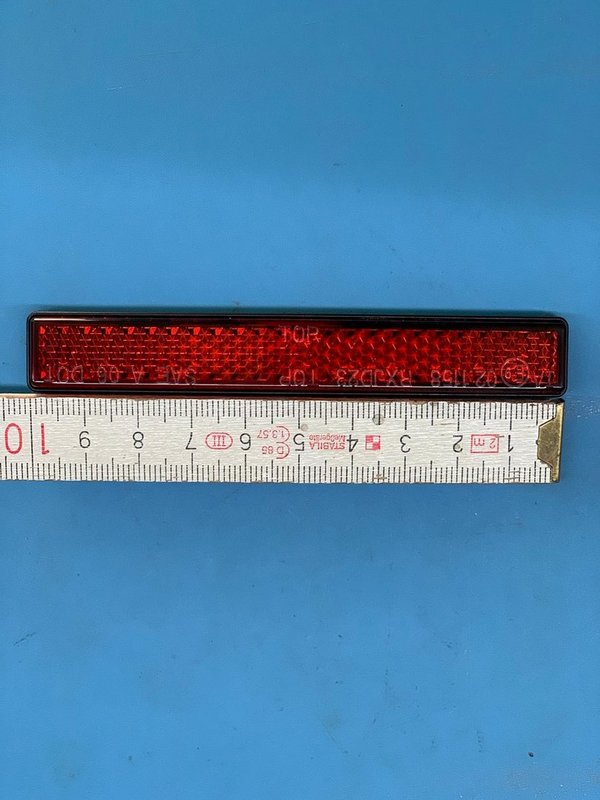 Reflektor Red with M5 Bolt  100 x 13 mm